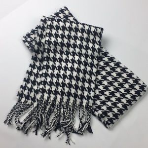 Croft&Barrow Houndstooth Scarf